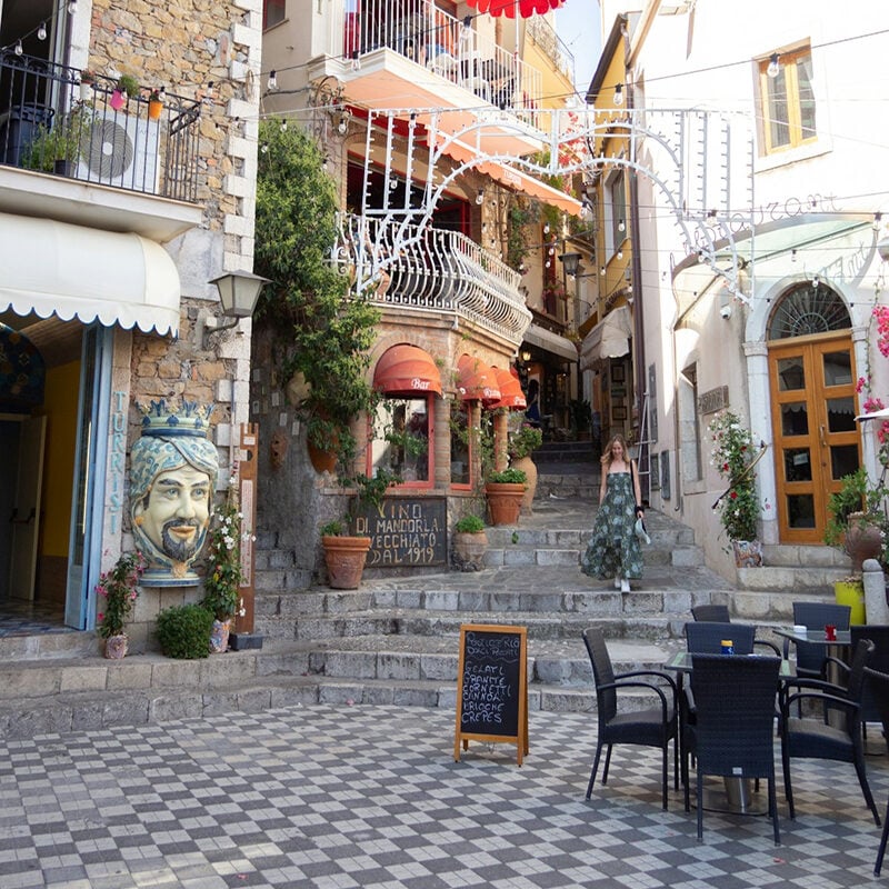 Taormina food and wine walking tour